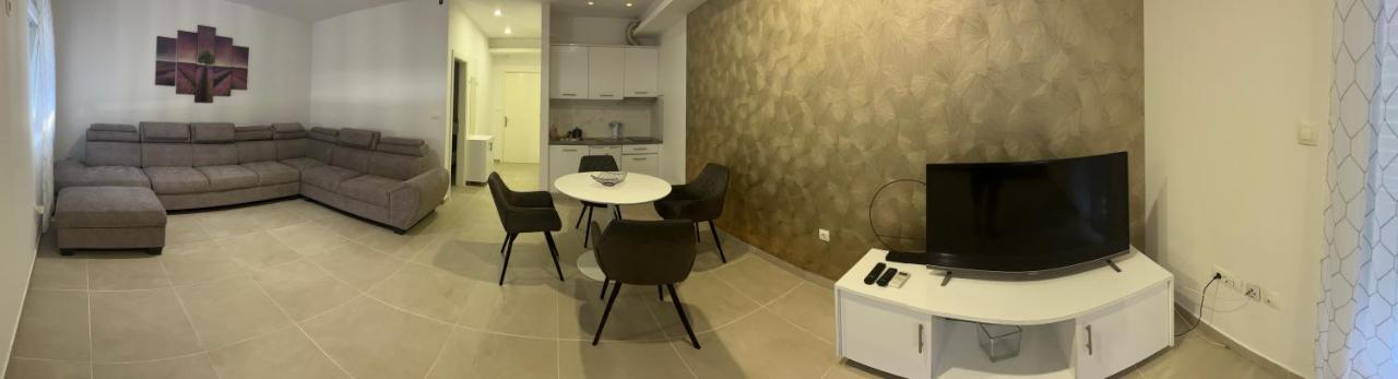 Apartment Brno Pula Extérieur photo